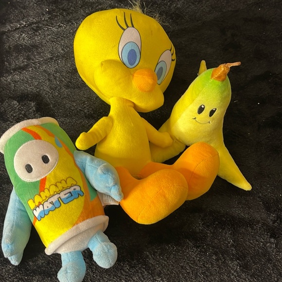 Kids Tweety Bird/Banana Water/Banana Peel stuffed Toys Gifts Birthday Christmas - Picture 1 of 6